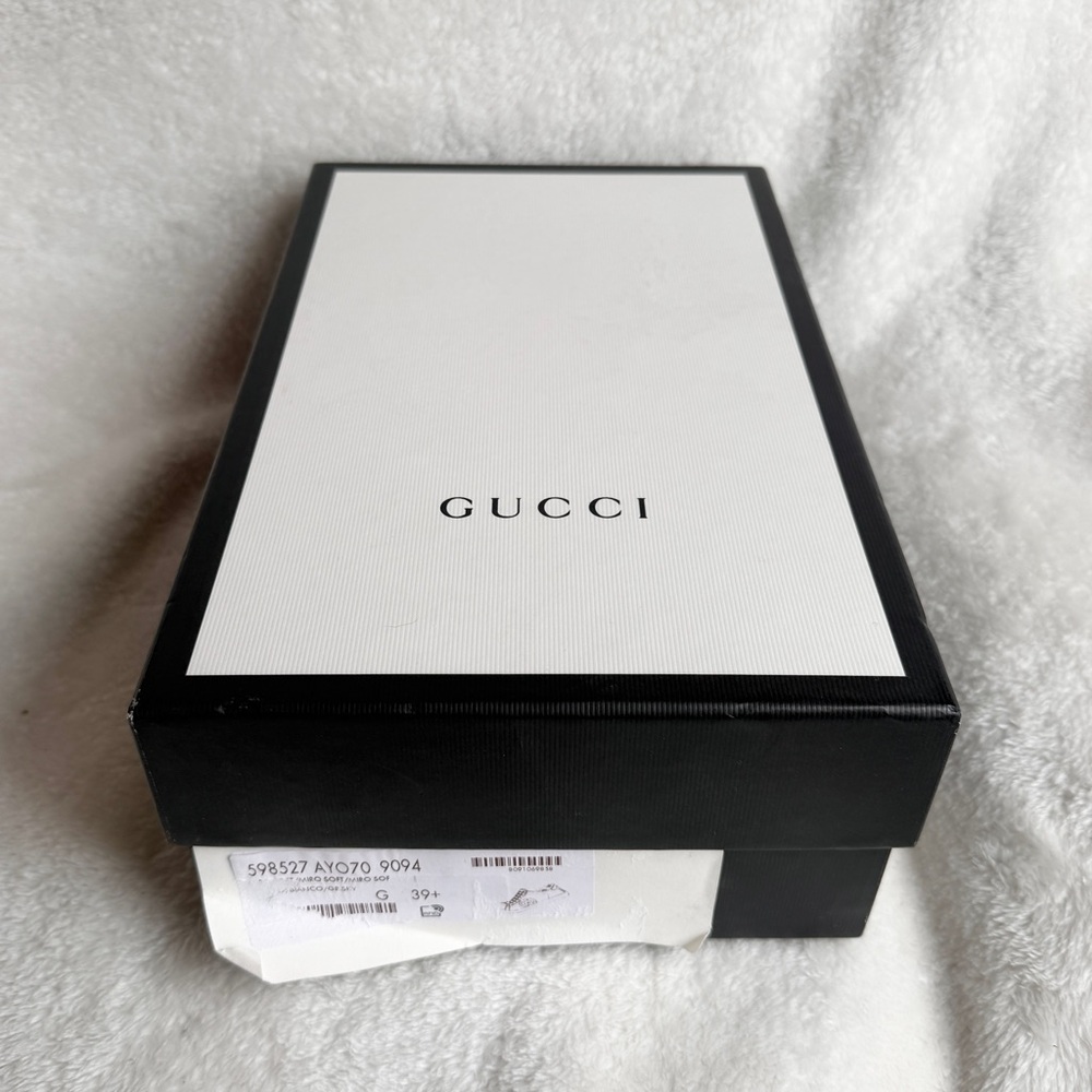 Gucci Leather Ace Sneakers - Picture 2 of 11